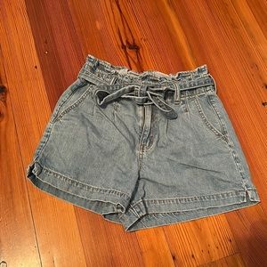 American Eagle High-Waisted Denim Paperbag Short size 0 3”